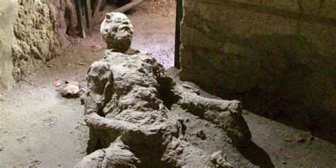 pompeii masterbaiter|pompeii man last act.